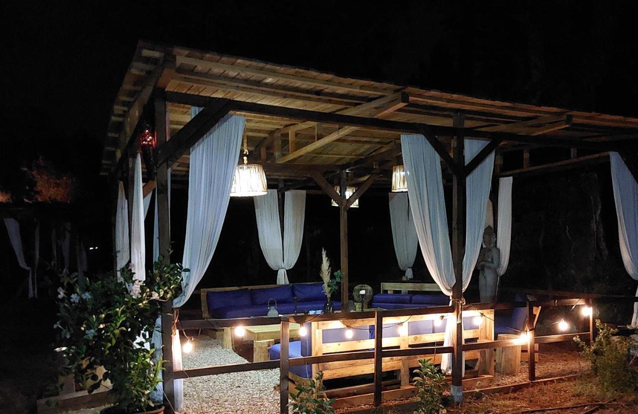 Glamping Domaine Authentique De Rose