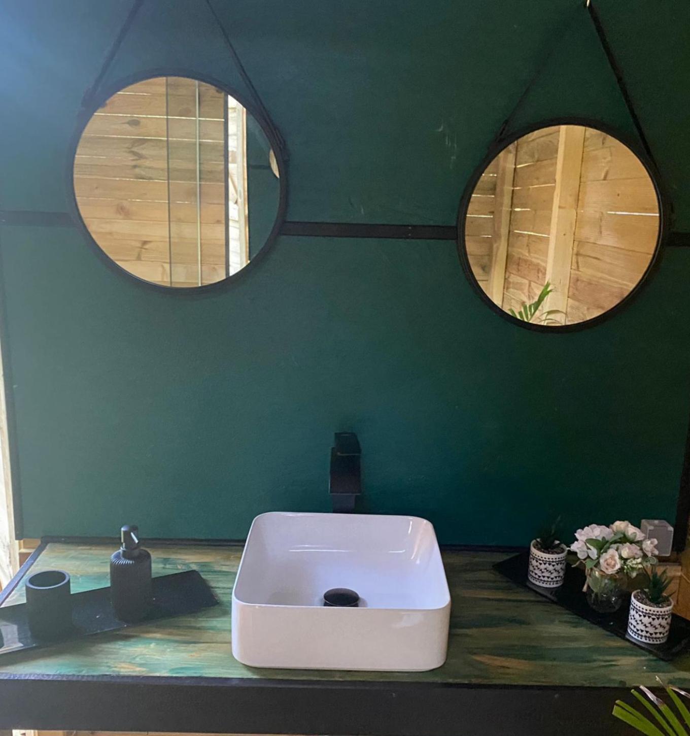 Domaine Authentique De Rose Glamping