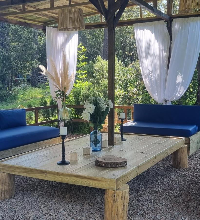 Domaine Authentique De Rose Luxe tent Porto-Vecchio (Corsica)