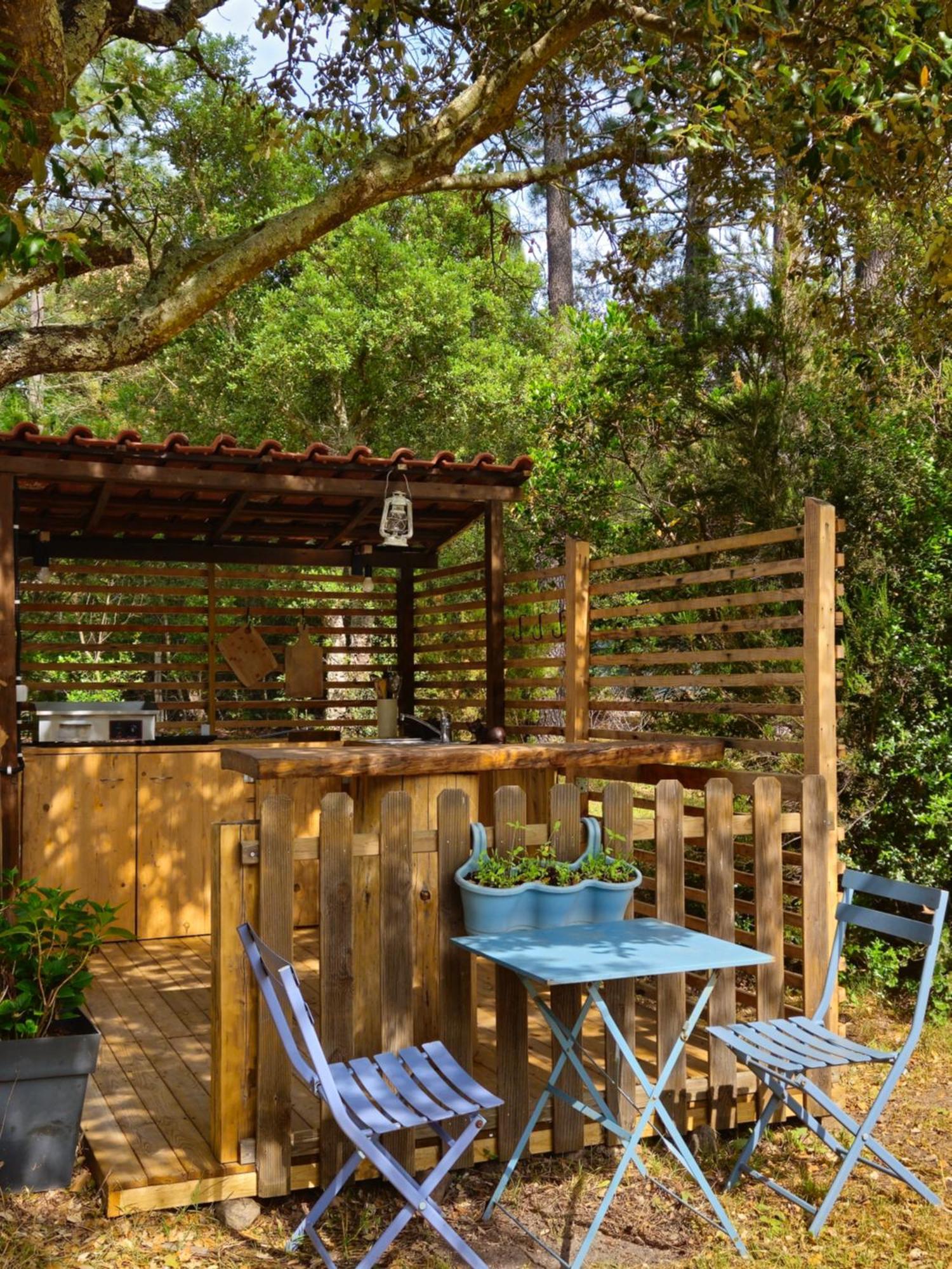 Domaine Authentique De Rose Luxury tent